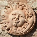 sole e luna di terracotta